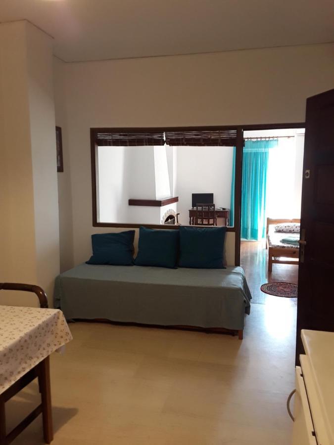 Alex Central City Accommodation Lávrion Exteriör bild
